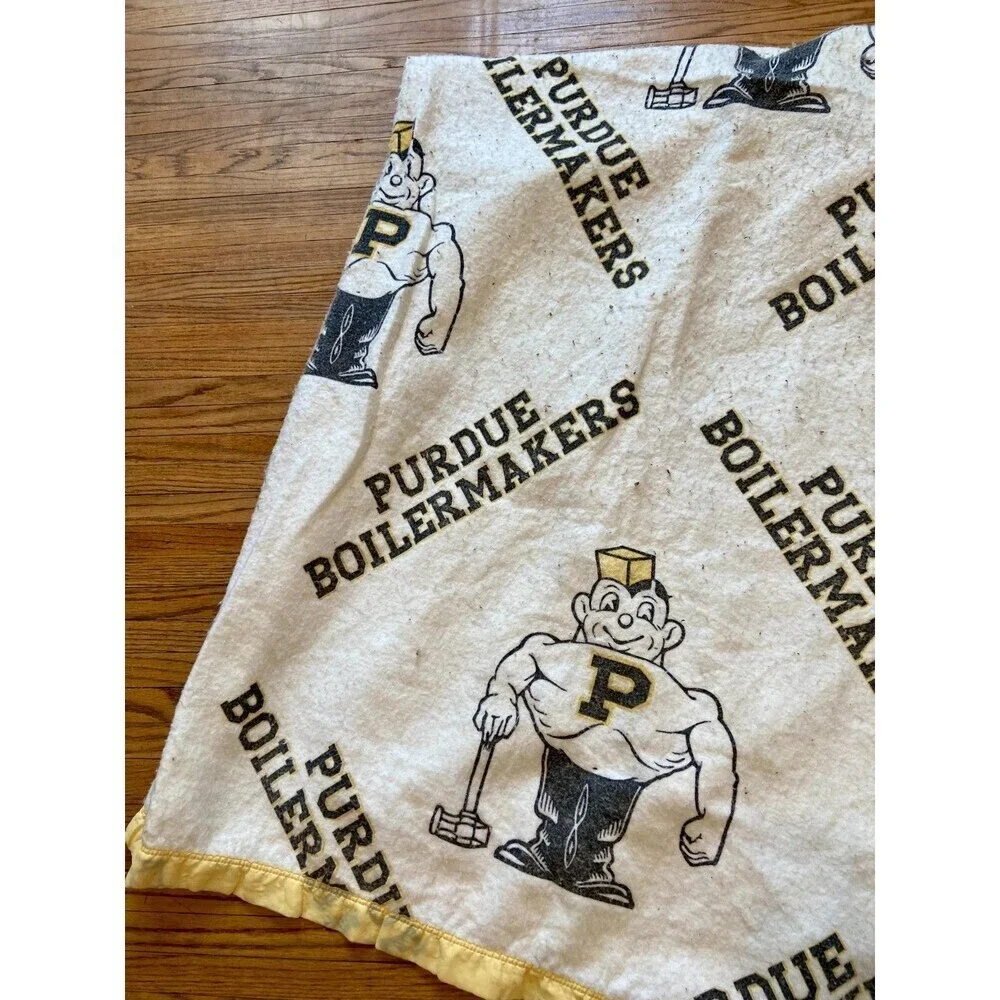 VTG Purdue Throw Blanket Boilermakers Pete Mascot Wool Tapestry Satin Trim Silky